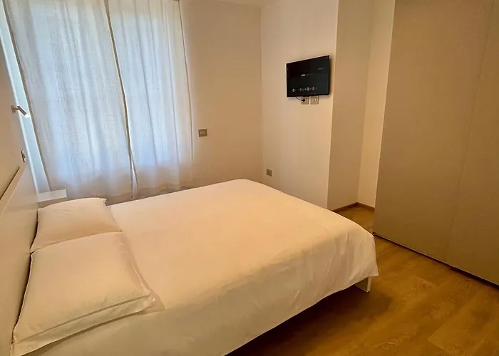 Guest house Chorus &